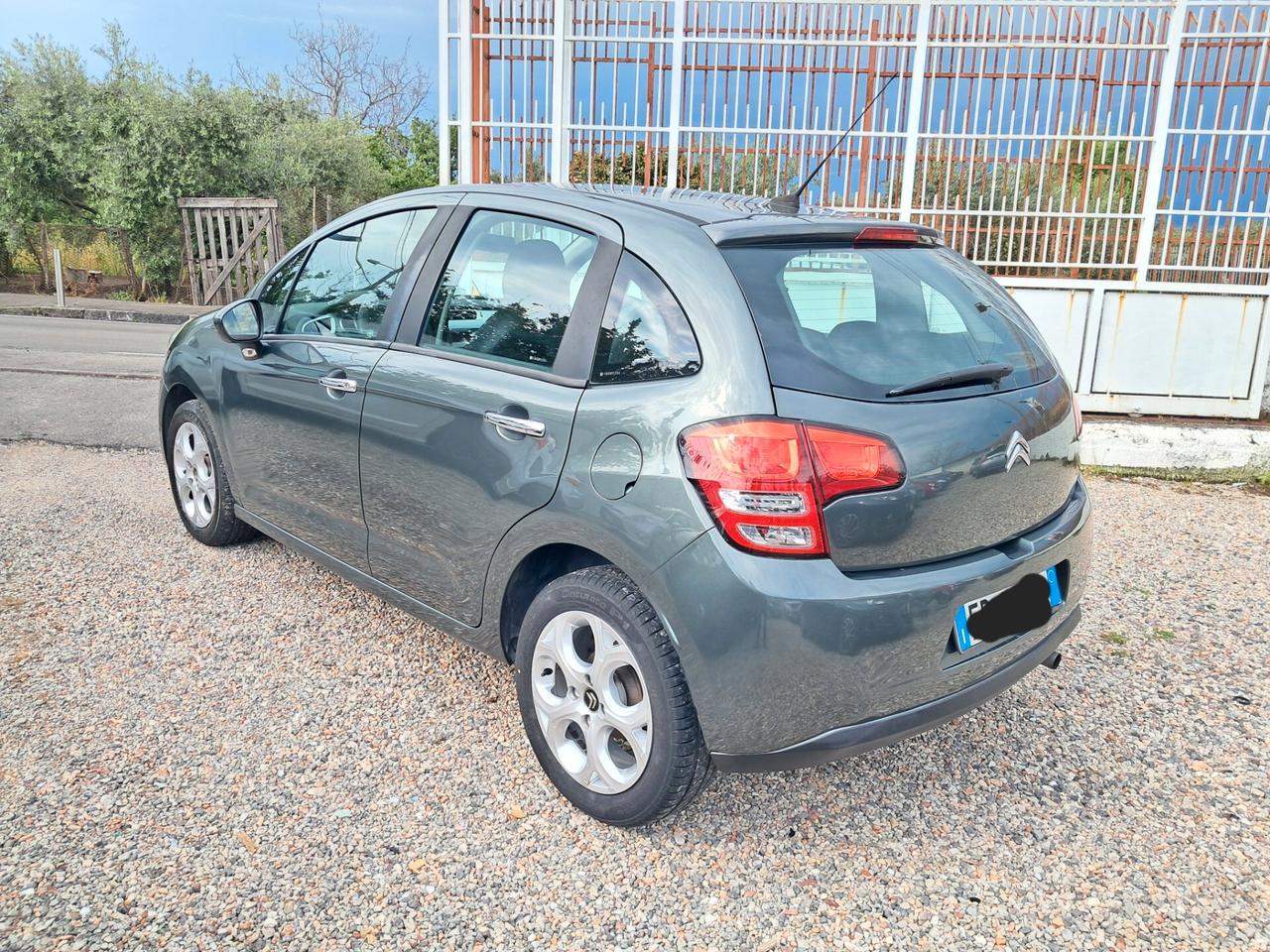 Citroen C3 1.1 Exclusive solo 132.000km