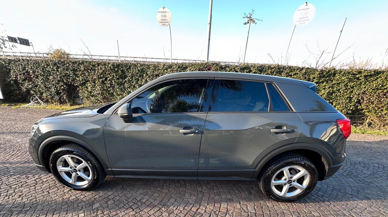 Audi Q2 30 TDI Business