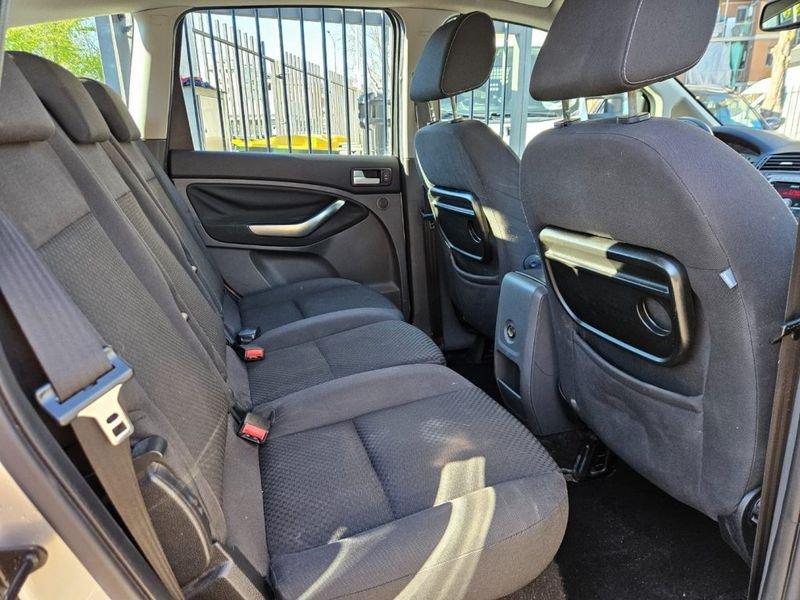 Ford C-Max 2.0 TDCi 136 CV Titanium