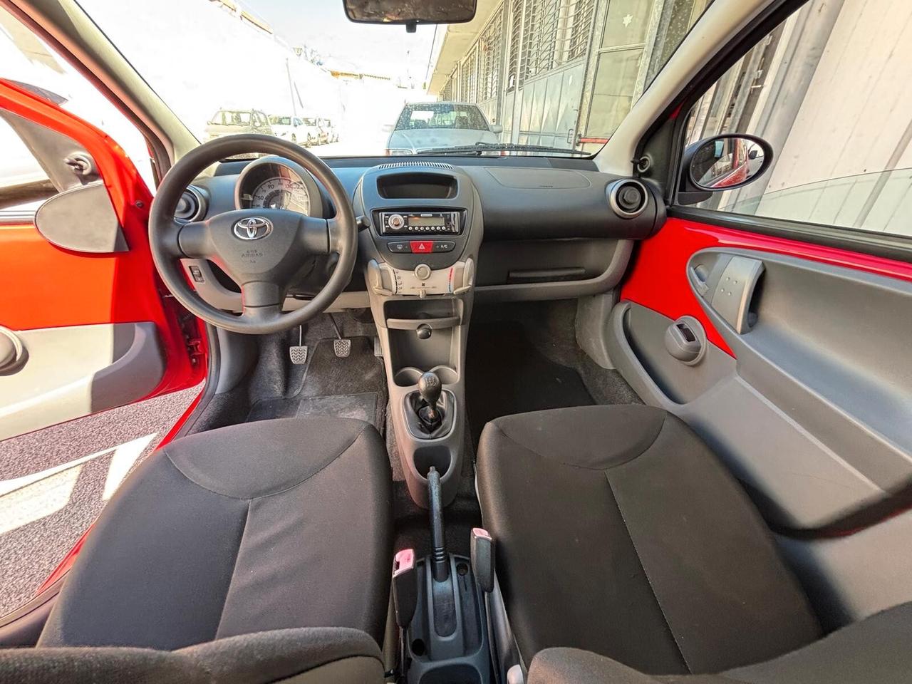 Toyota Aygo 1.0 12V VVT-i 5 porte