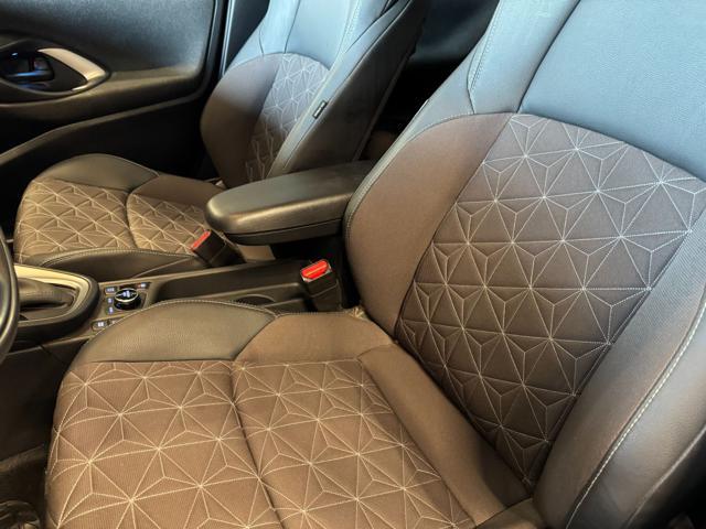 TOYOTA Yaris Cross 1.5 Hybrid 5p. E-CVT AWD-i Lounge