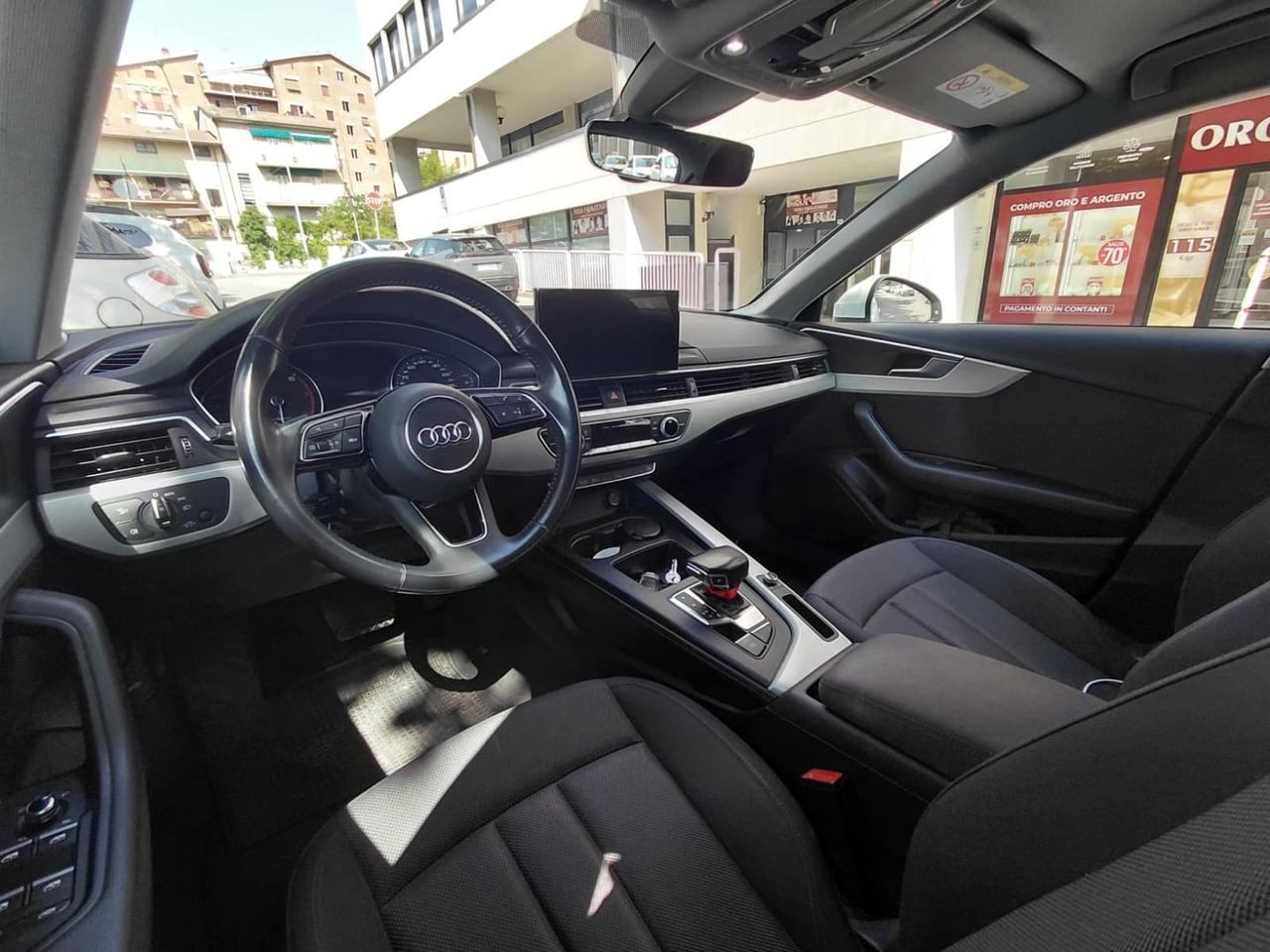 Audi A4 Business Advanced 40g-tron #11848