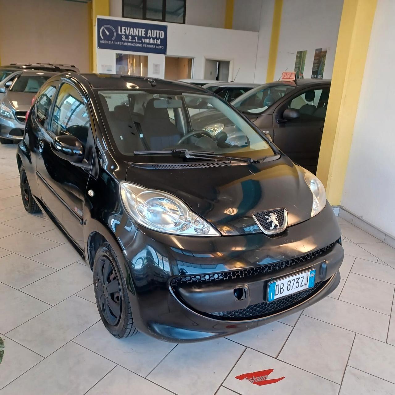 ECONOMICA PEUGEOT 107 1.0 NEOPATENTATI