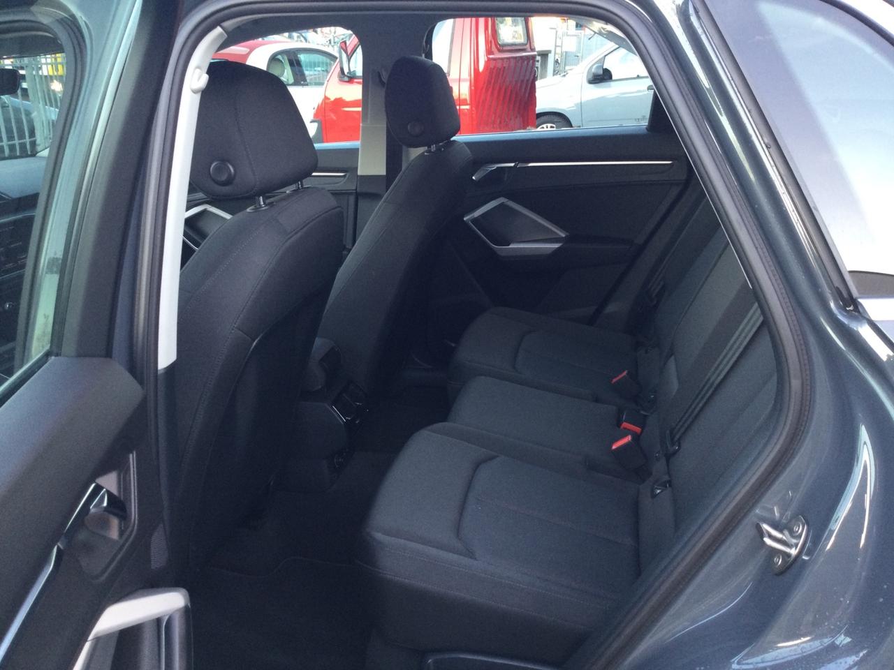 Audi Q3 35 TDI S tronic Business Advanced