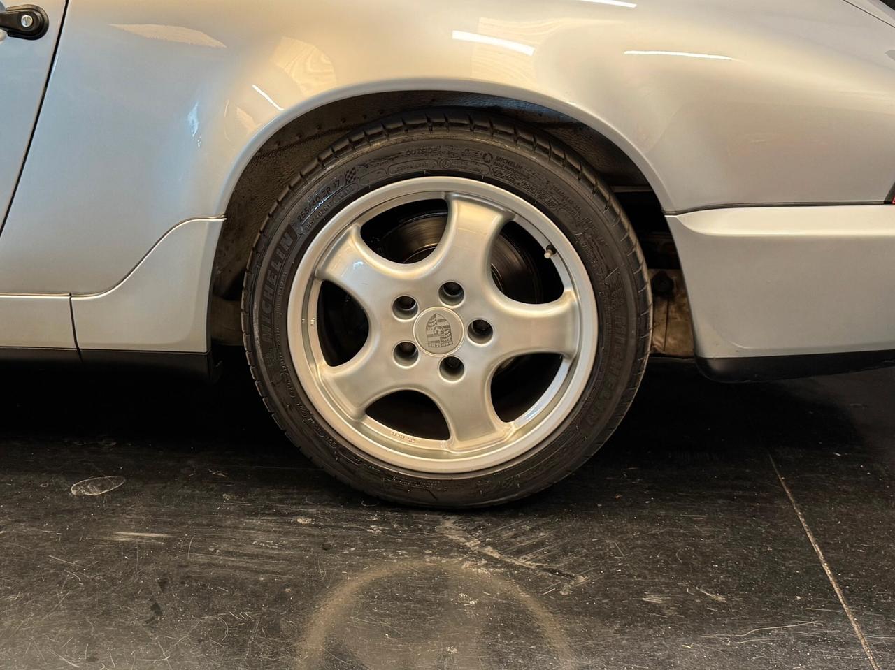 Porsche 964 Carrera 2 Cabrio