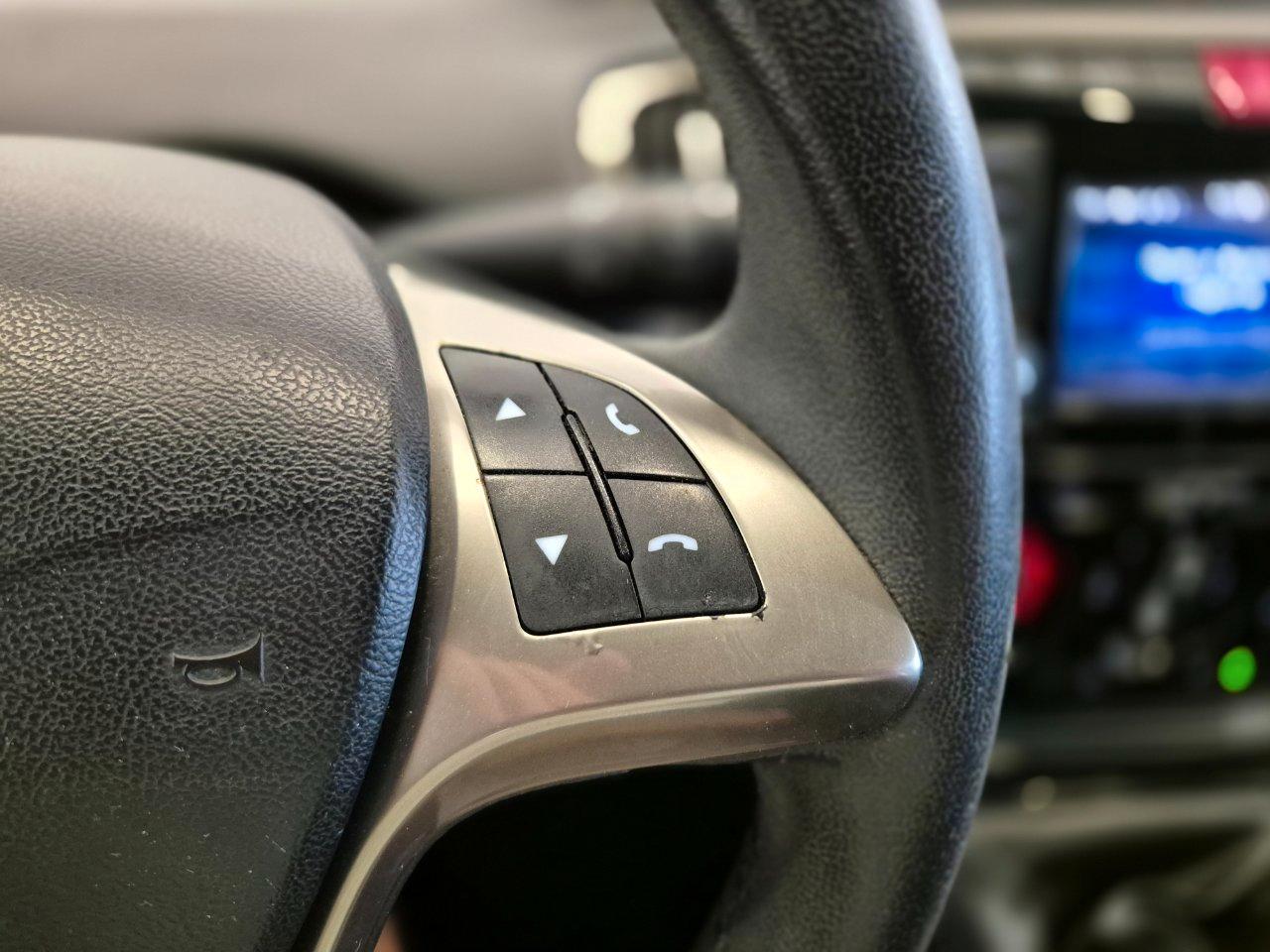 Lancia Ypsilon 5 porte 1.2 Silver 69cv - NEOPATENTATI - Sens. Post. - Bluetooth