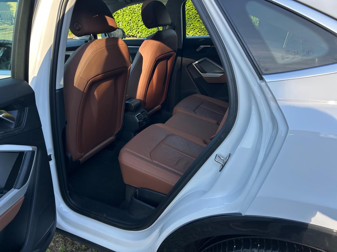 Audi Q3 SPB 45 Plug in TFSI e S tronic Business Advanced