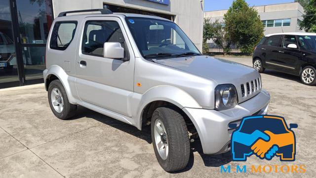 SUZUKI Jimny 1.3i 16V cat 4WD JLX