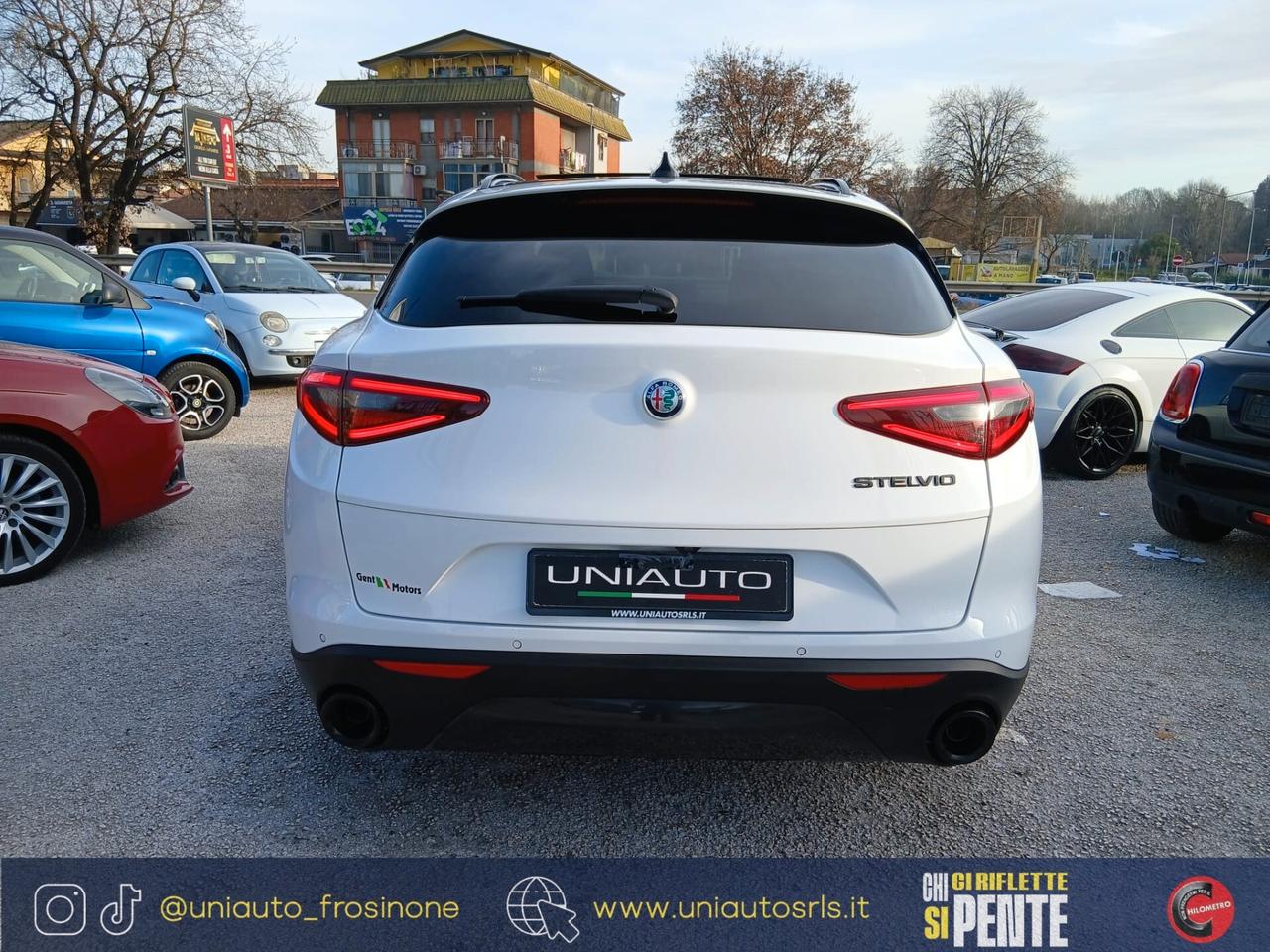 Alfa Romeo Stelvio 2.2 Turbodiesel 160 CV AT8 RWD Business