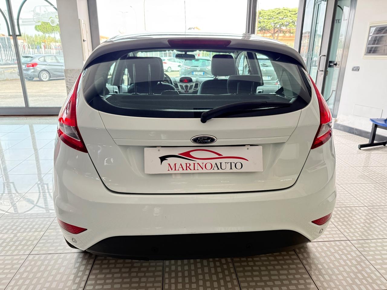 Ford Fiesta 1.4 16V 5p. Bz.- GPL Titanium Bs.