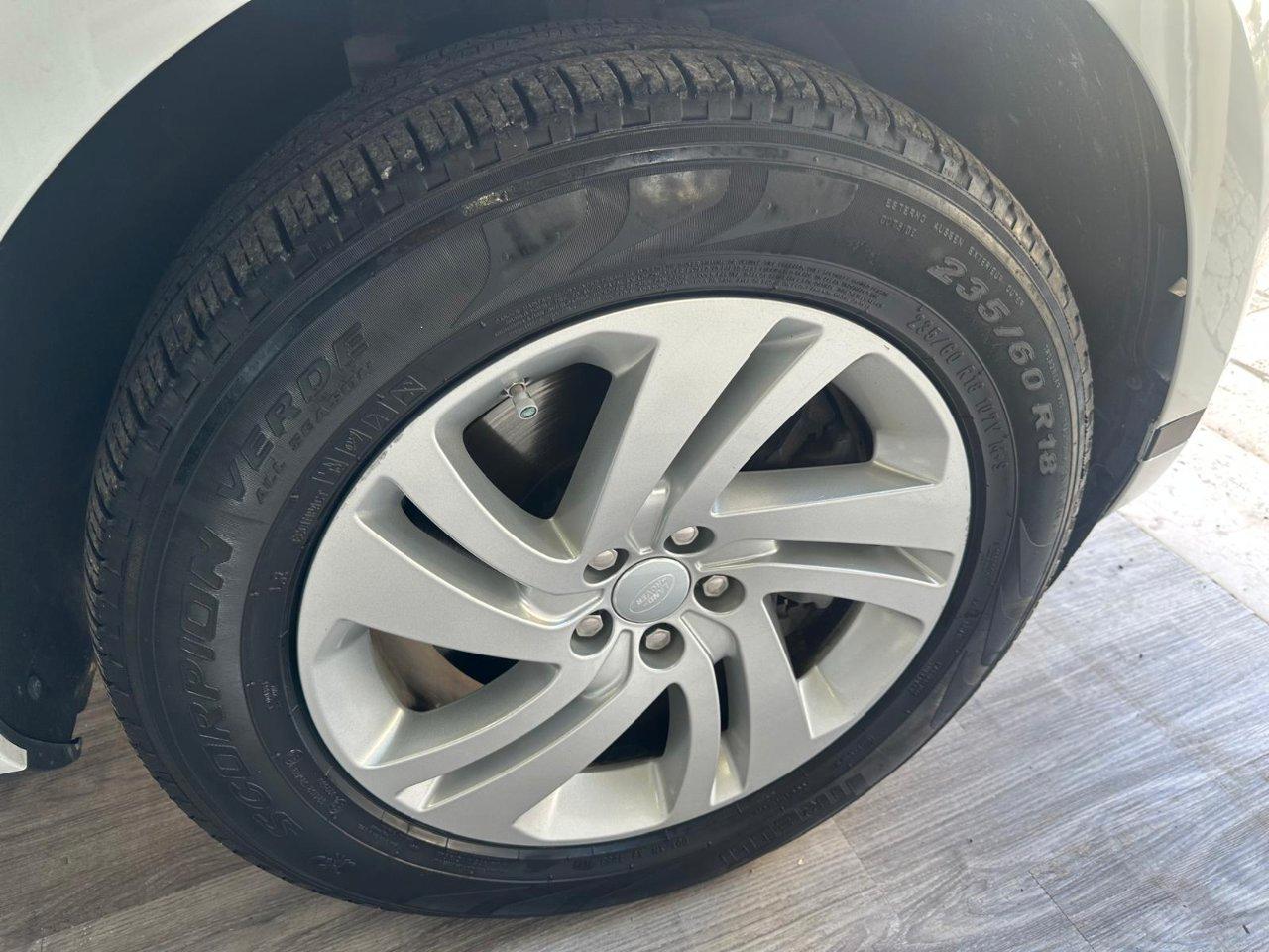 Land Rover Range Rover Evoque 2.0d i4 mhev R-Dynamic SE awd 150cv auto