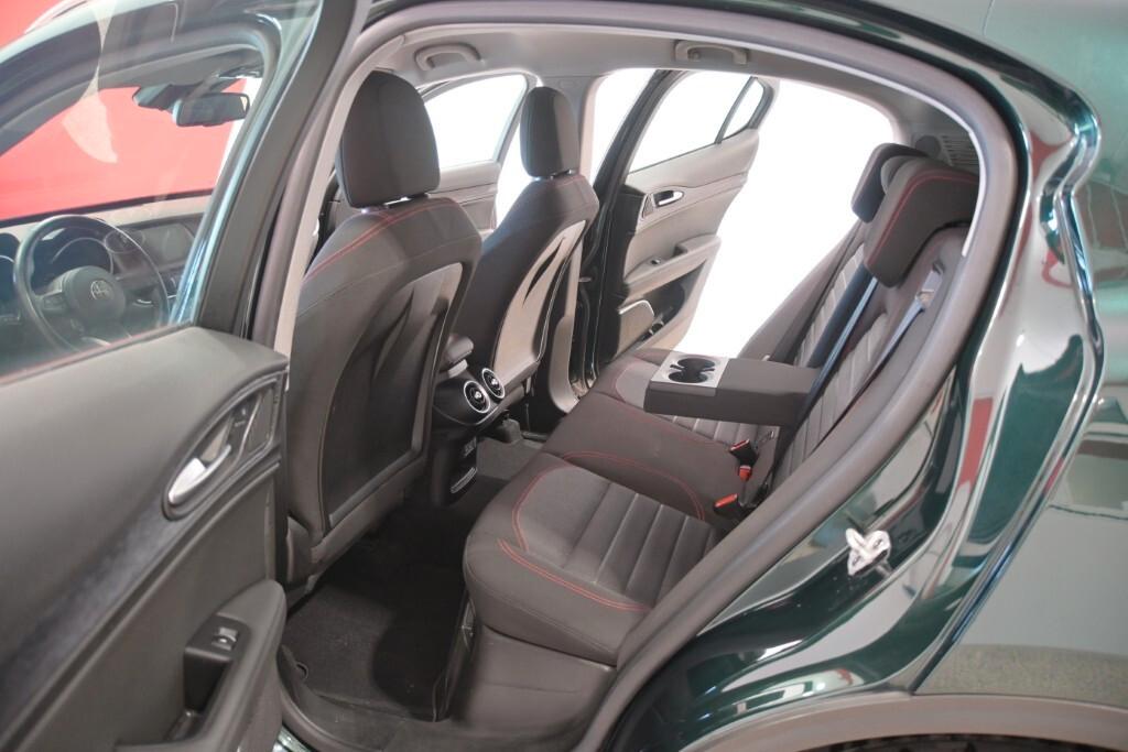 Alfa Romeo Stelvio 2.2 Turbodiesel 190 CV AT8 Q4 Business