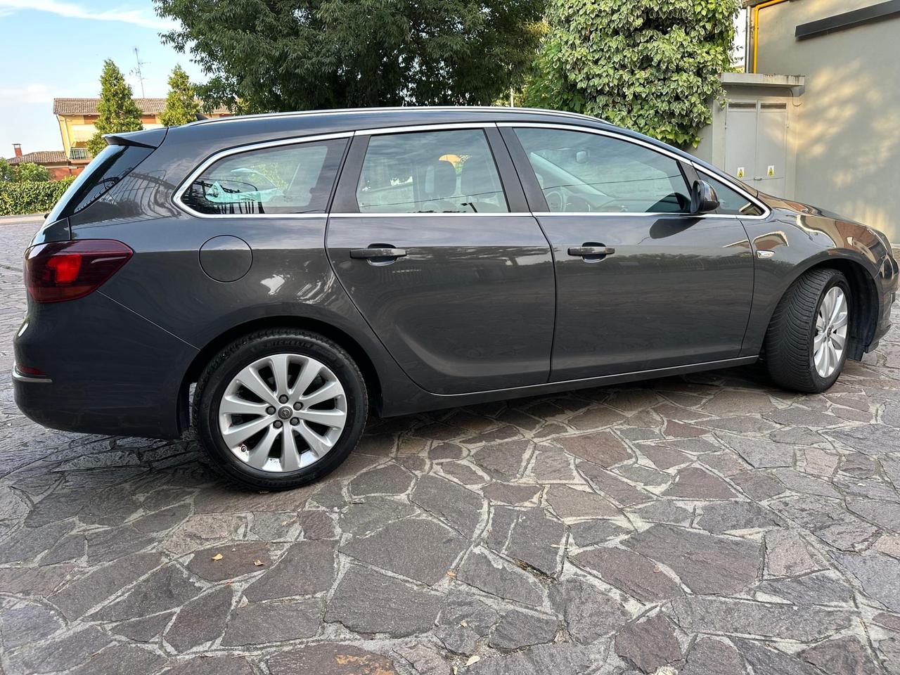 Opel Astra 1.4 Turbo 140CV 4 porte GPL Tech Advance