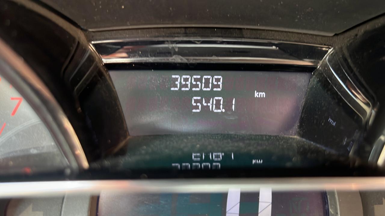 Renault Clio 1.2 75 CV 5 porte Duel