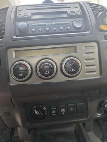 Nissan Navara d.cab 2.5 dci XE 174cv