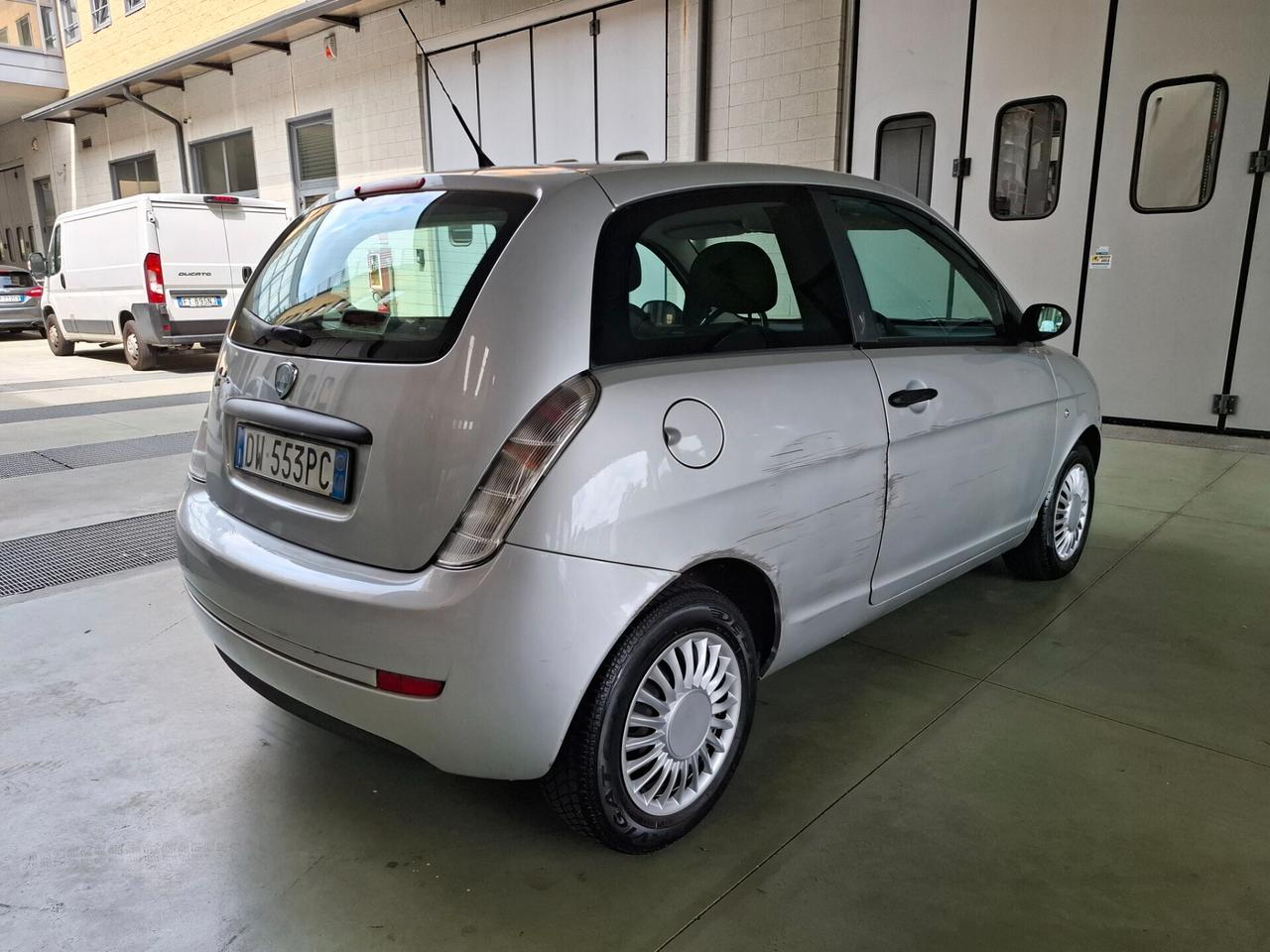 Lancia Ypsilon 1.2 Argento