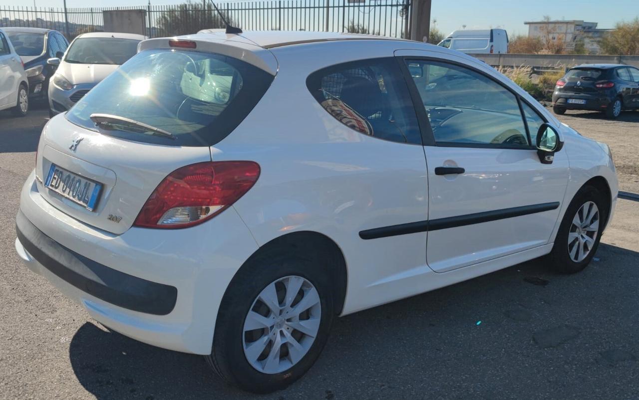 Peugeot 207 1.4 HDi 70CV 3p. - AUTOCARRO 2 POSTI -