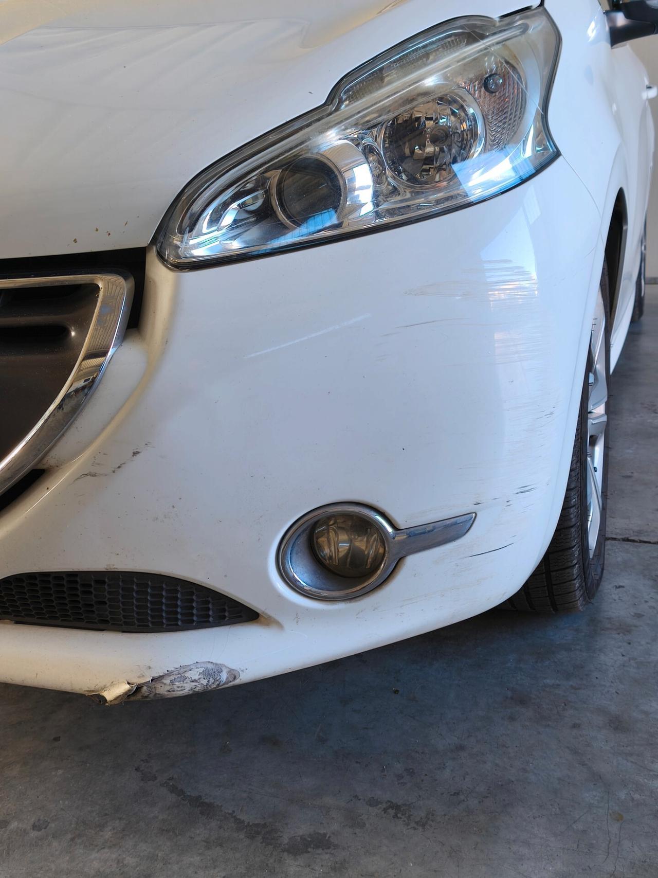 Peugeot 208 1.4 HDi 68 CV Allure