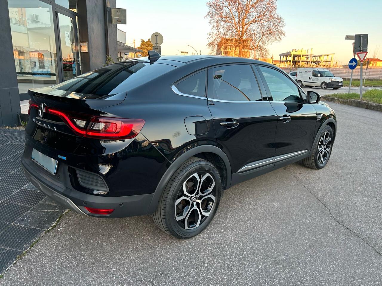 Renault Arkana Hybrid E-TECH 145 CV Intens NEOPATENTATI