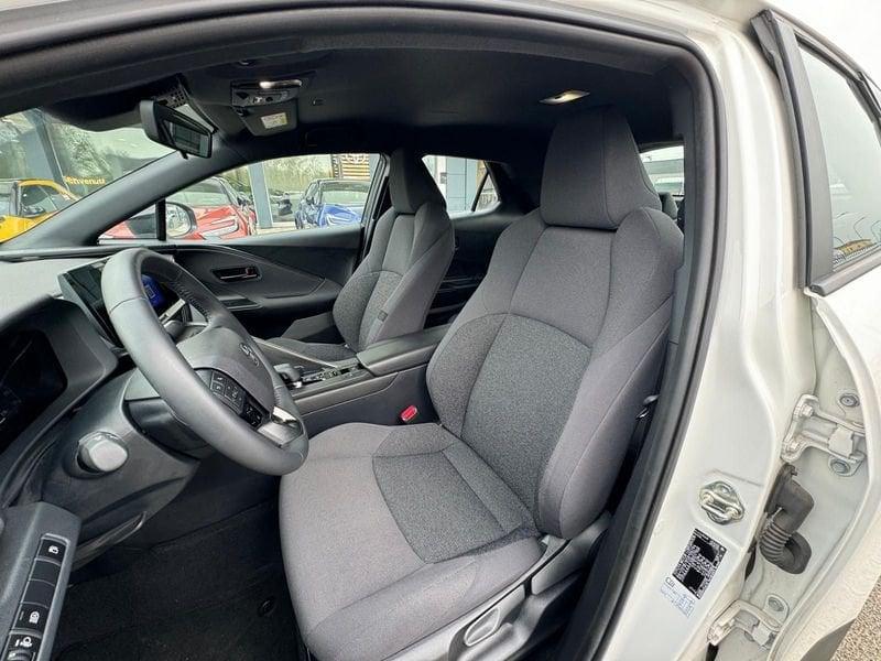 Toyota C-HR 1.8 HV E-CVT Active MY24