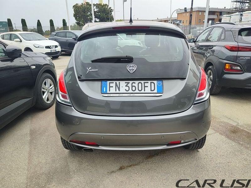 Lancia Ypsilon Ypsilon 1.2 69 CV 5 porte Silver