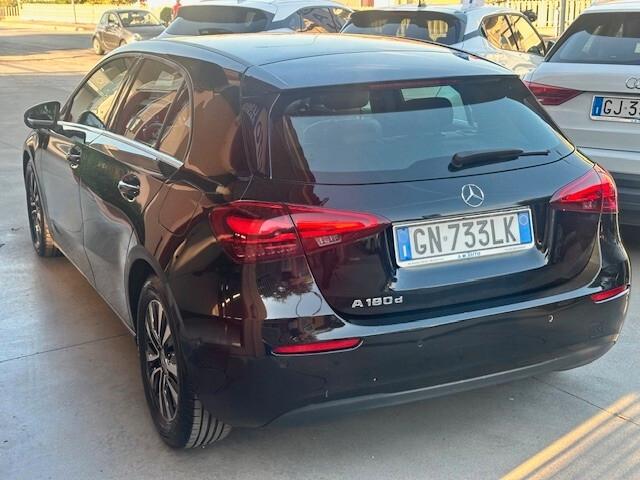 Mercedes-benz A 180 d Automatic Business Extra 2023 67.000KM