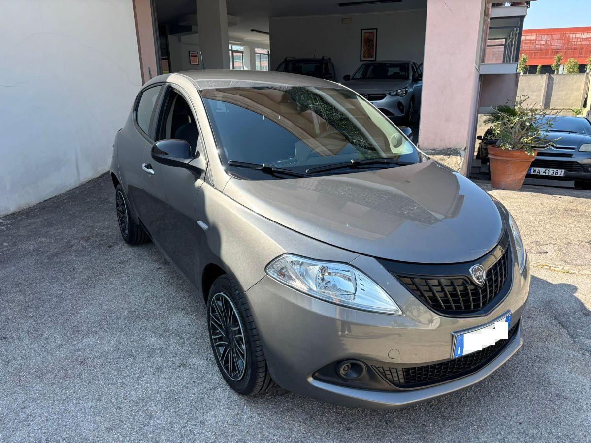 LANCIA Ypsilon 1.0 FireFly 5p.S&S Hybrid Silver