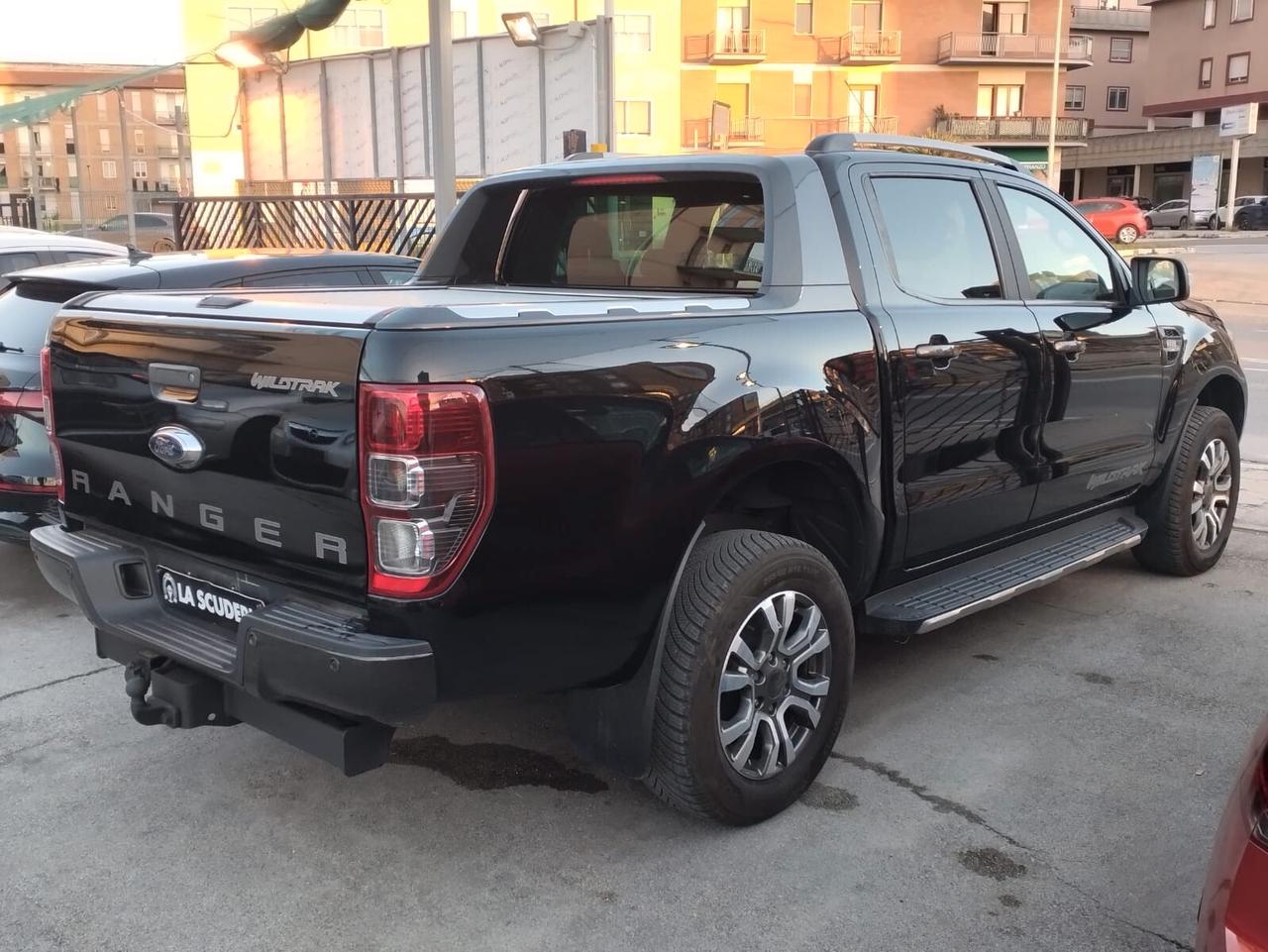 Ford Ranger 2.0 TDCi DC Limited 5 posti