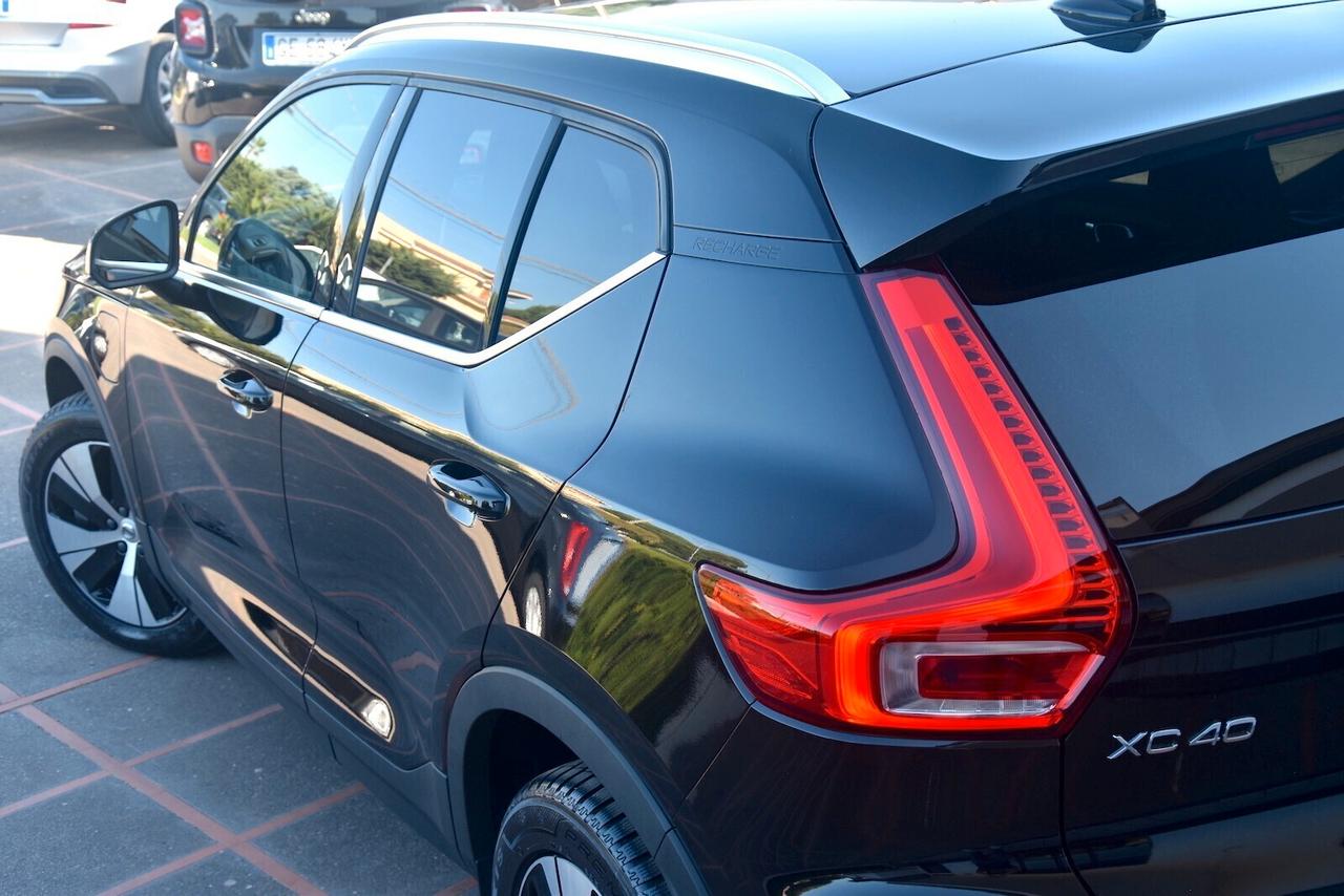 Volvo XC40 T4 Recharge Plug-in Hybrid Core