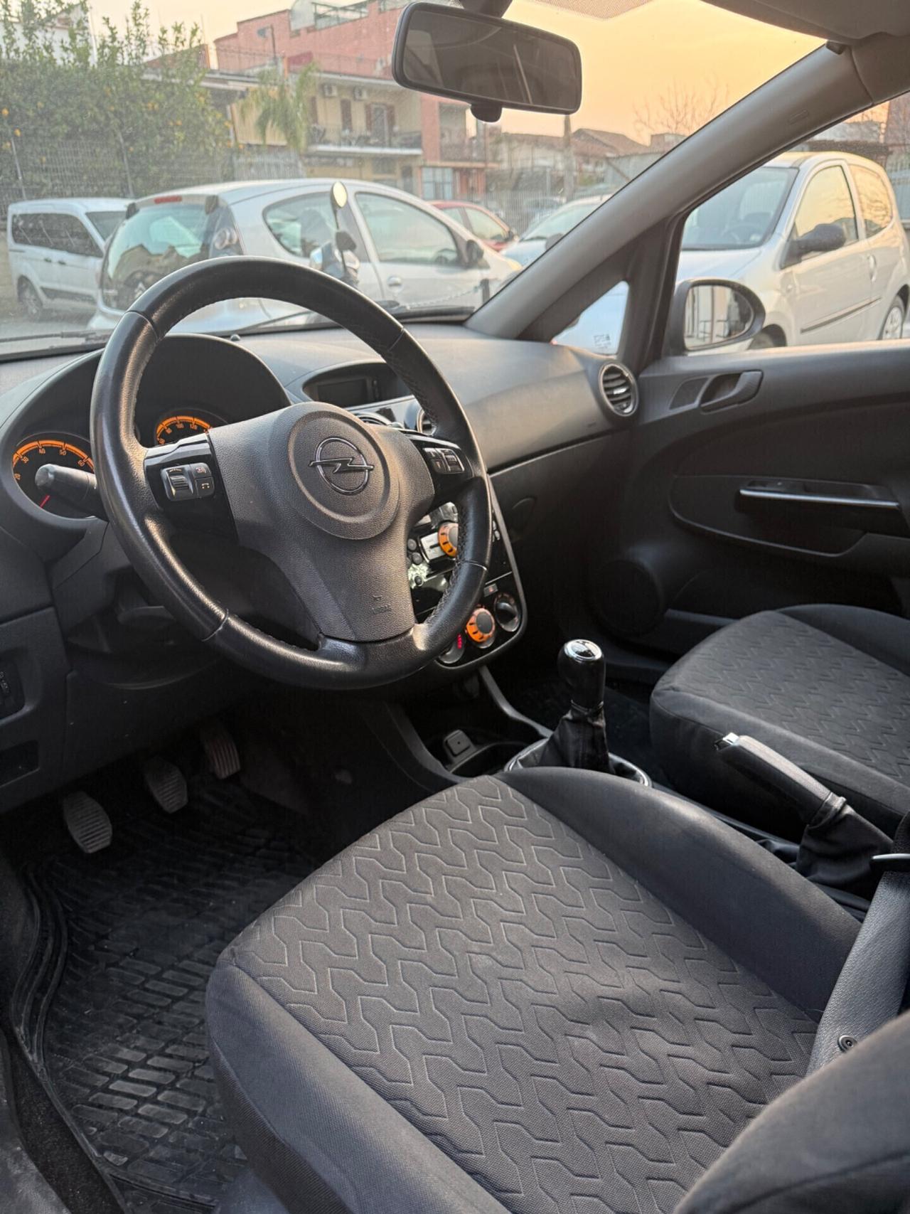 Opel Corsa 1.2 85CV 5 porte GPL-TECH Edition