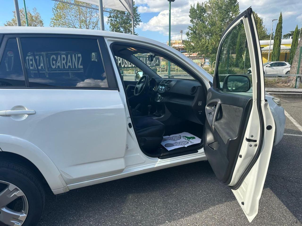 TOYOTA RAV 4 RAV4 Crossover 2.2 D-Cat A/T 150 CV Executive