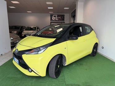 Toyota Aygo 1.0 VVT-i 69 CV 5 porte x-play MMT