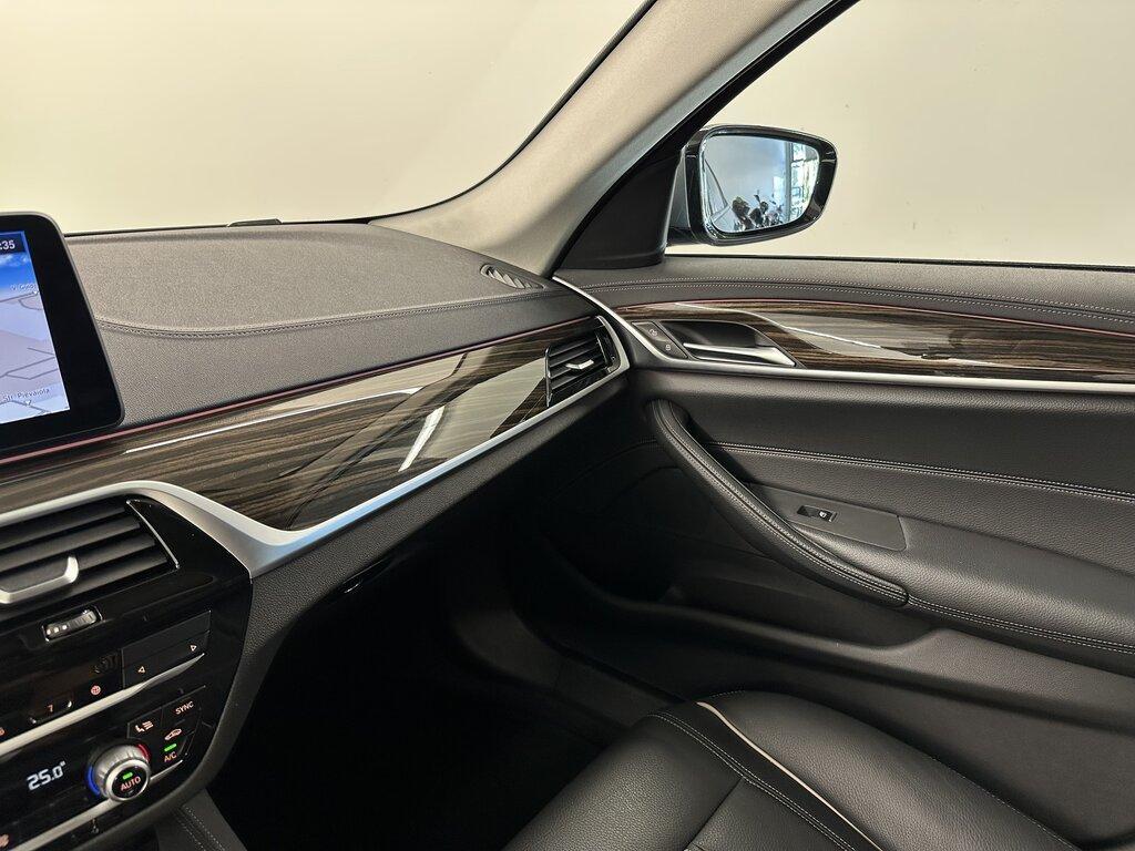 BMW Serie 5 Touring 520 d Mild Hybrid 48V Luxury Steptronic