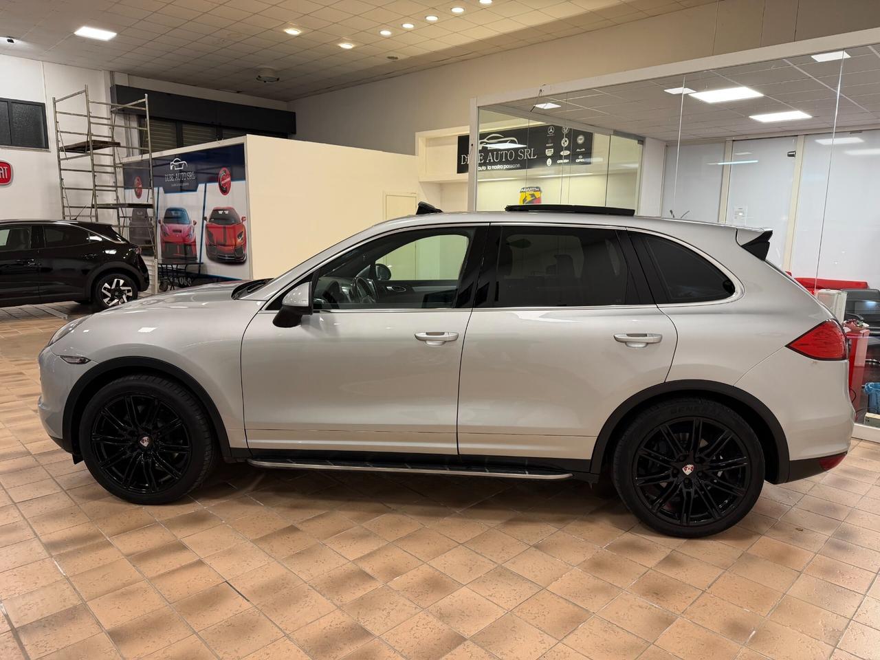 Porsche Cayenne 3.0 245 Cv Diesel FULL OPTIONAL