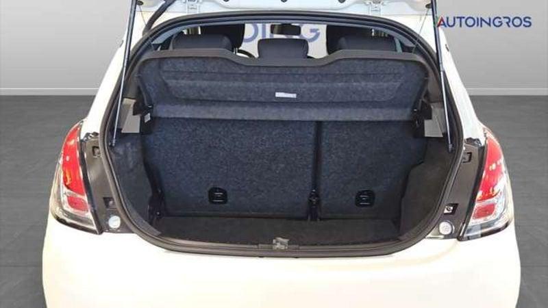 Lancia Ypsilon 1.0 FireFly Hybrid Silver