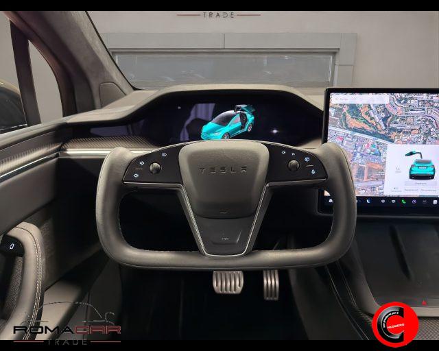 TESLA Model X Plaid