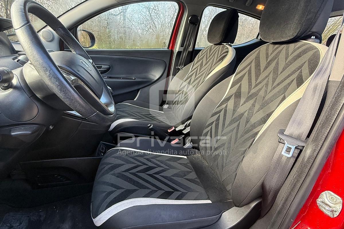 LANCIA Ypsilon 1.2 69 CV 5 porte GPL Ecochic Platinum