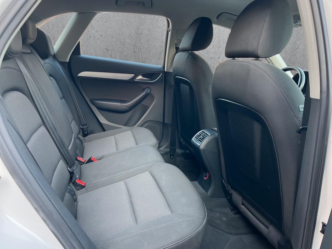 Audi Q3 2.0 TDI 120 CV Sport