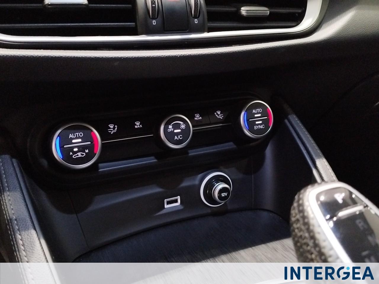 ALFA ROMEO Stelvio 2.2 t Business Q4 190cv auto