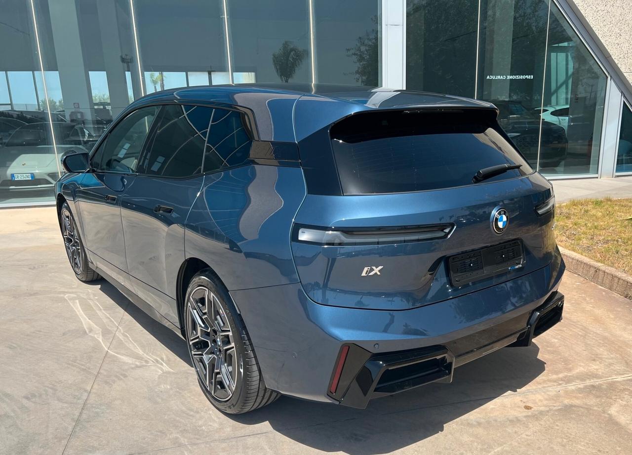 BMW iX xdrive45 MSport Eco incentivo €36.397