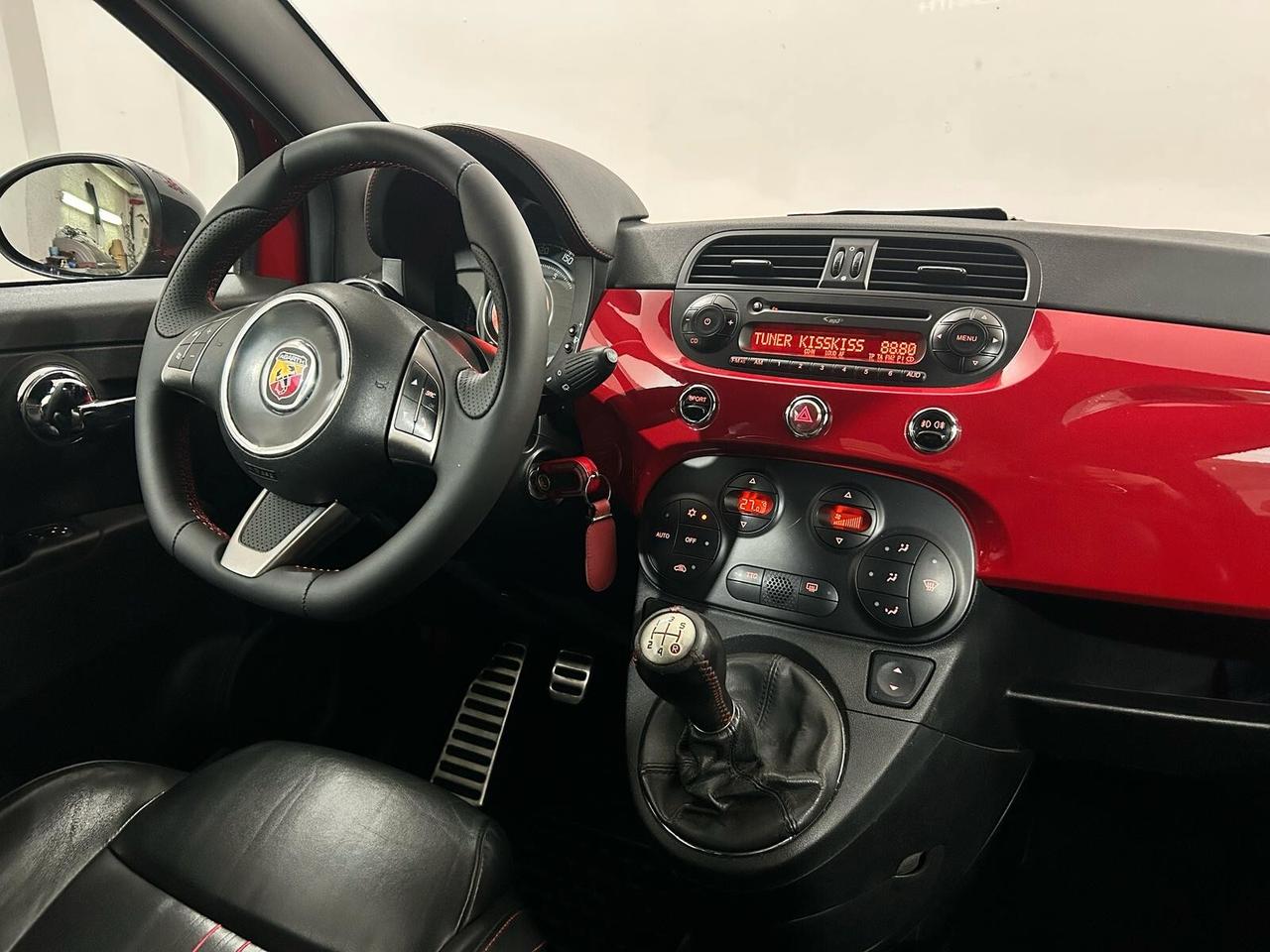Abarth 500 1.4 Turbo T-Jet ESSESSE