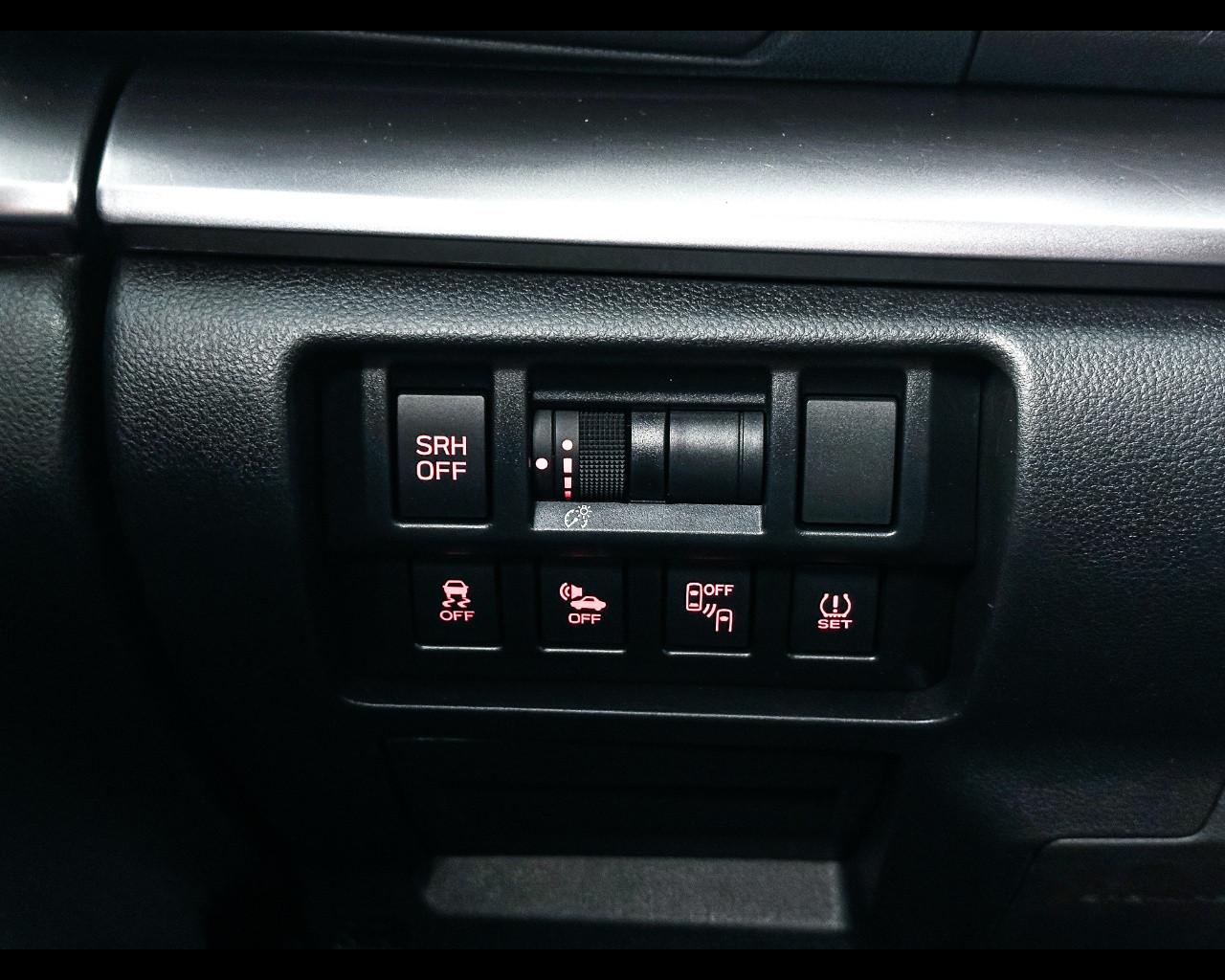 SUBARU XV 2.0i e-Boxer MHEV Lineartronic Premium