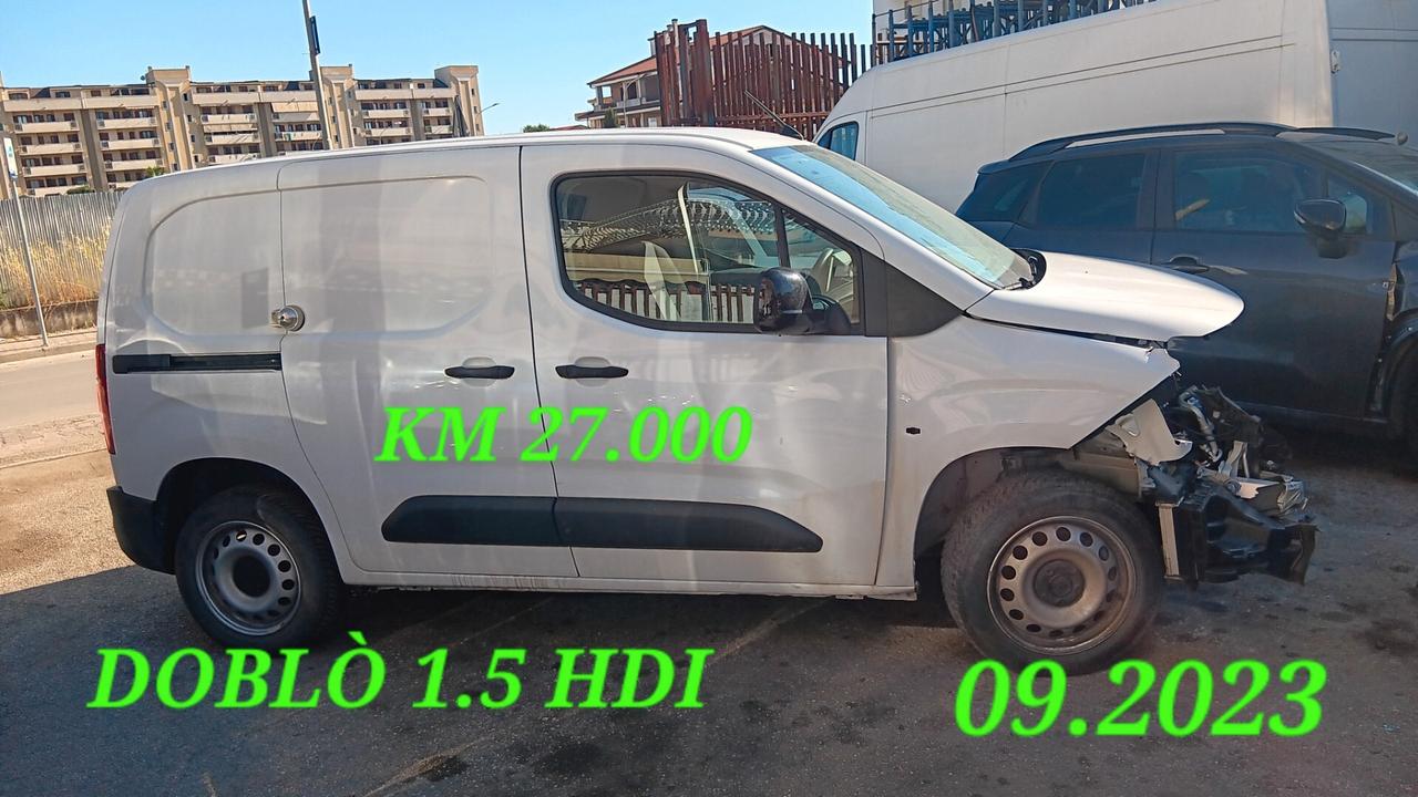 Fiat Doblo incidentata sinistrata mondialcars 09.2023