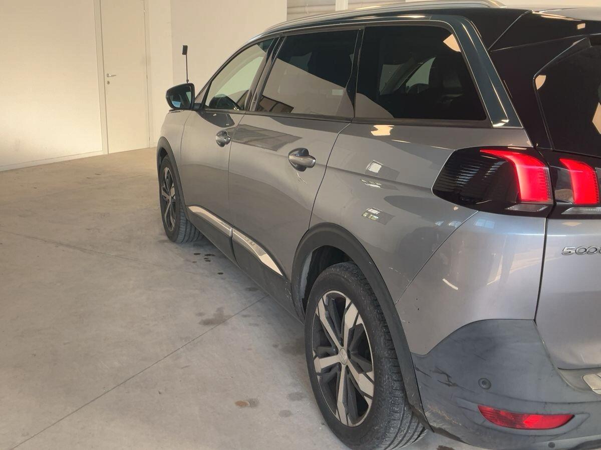 Peugeot 5008 BlueHDi 120 S&S EAT6 Crossway