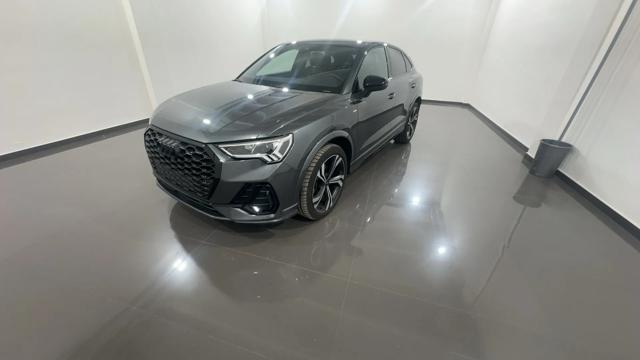 AUDI Q3 SPB 35 TDI S tronic Identity Black - VARI COLORI