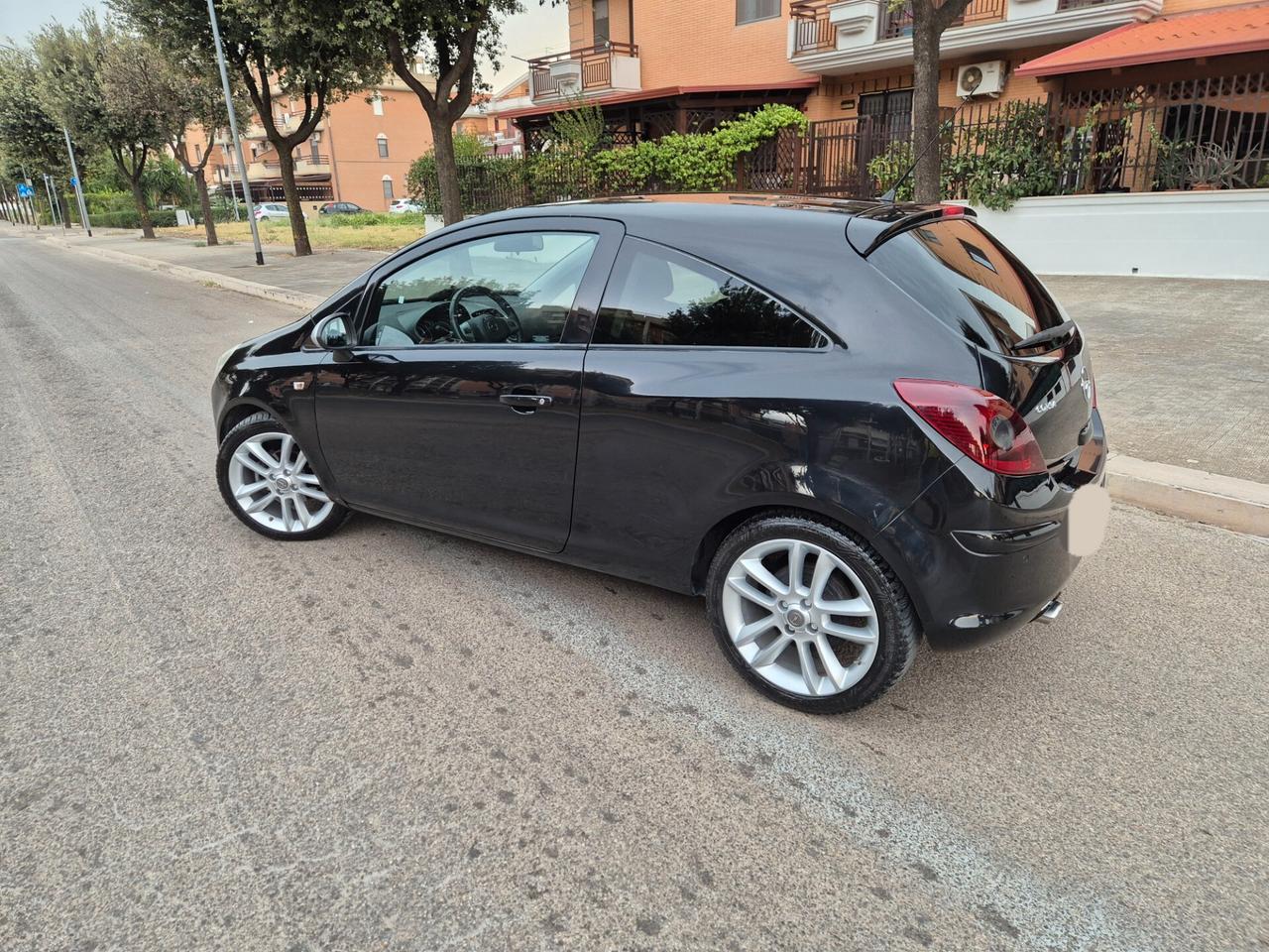 Opel corsa 1.3 multijet 95cv edition anno 2011