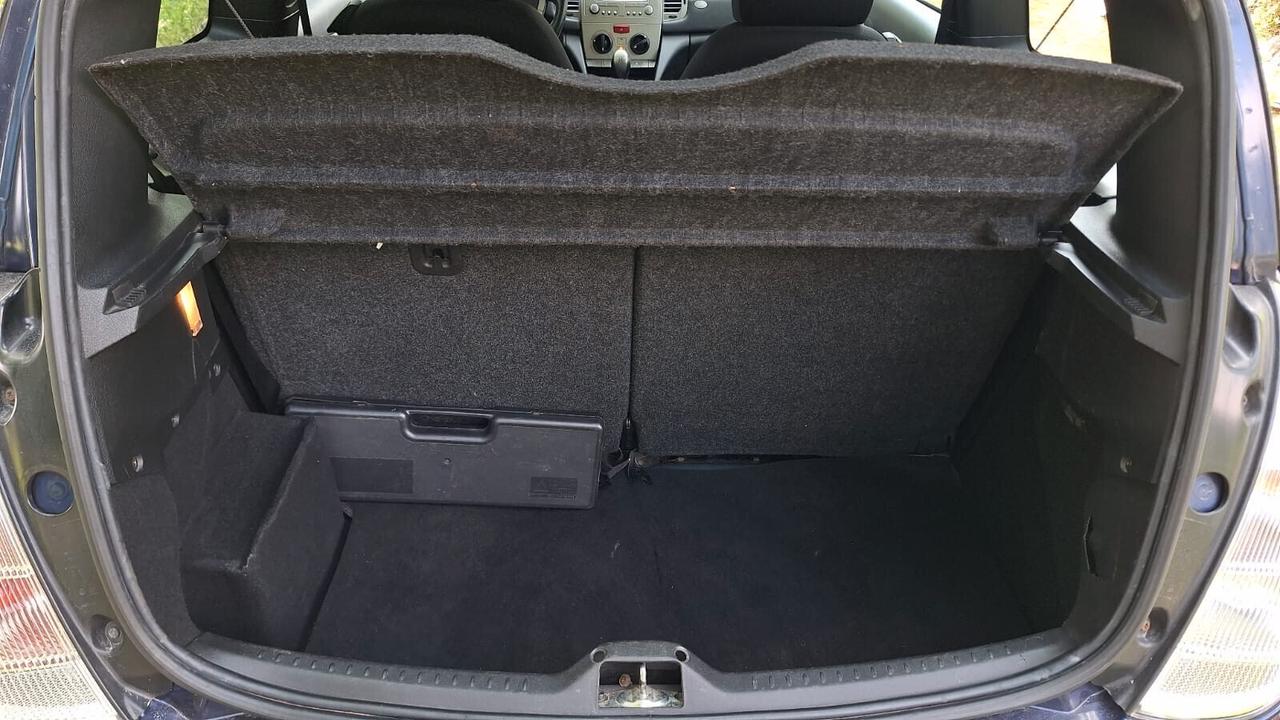 LANCIA YPSILON 1.3MTJ NEOPATENTATI