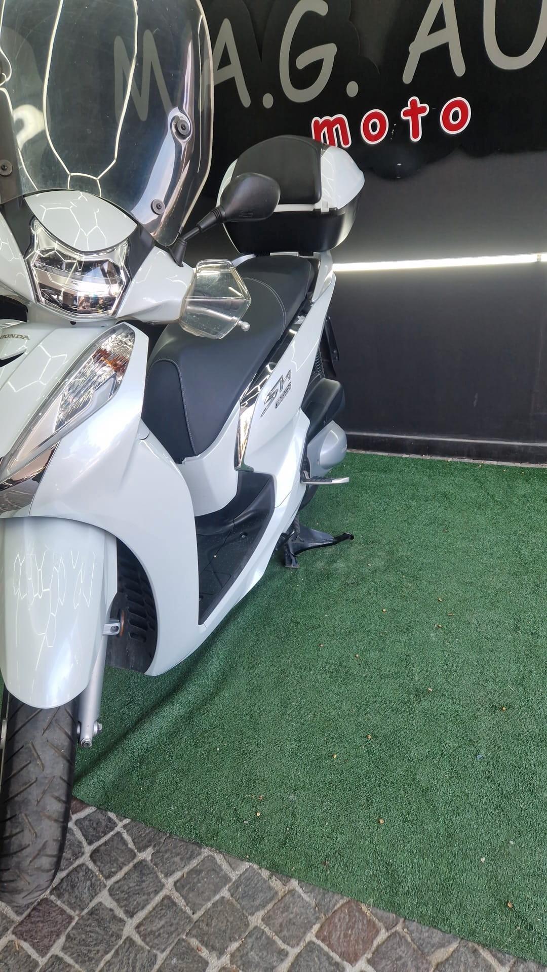 Honda SH 300