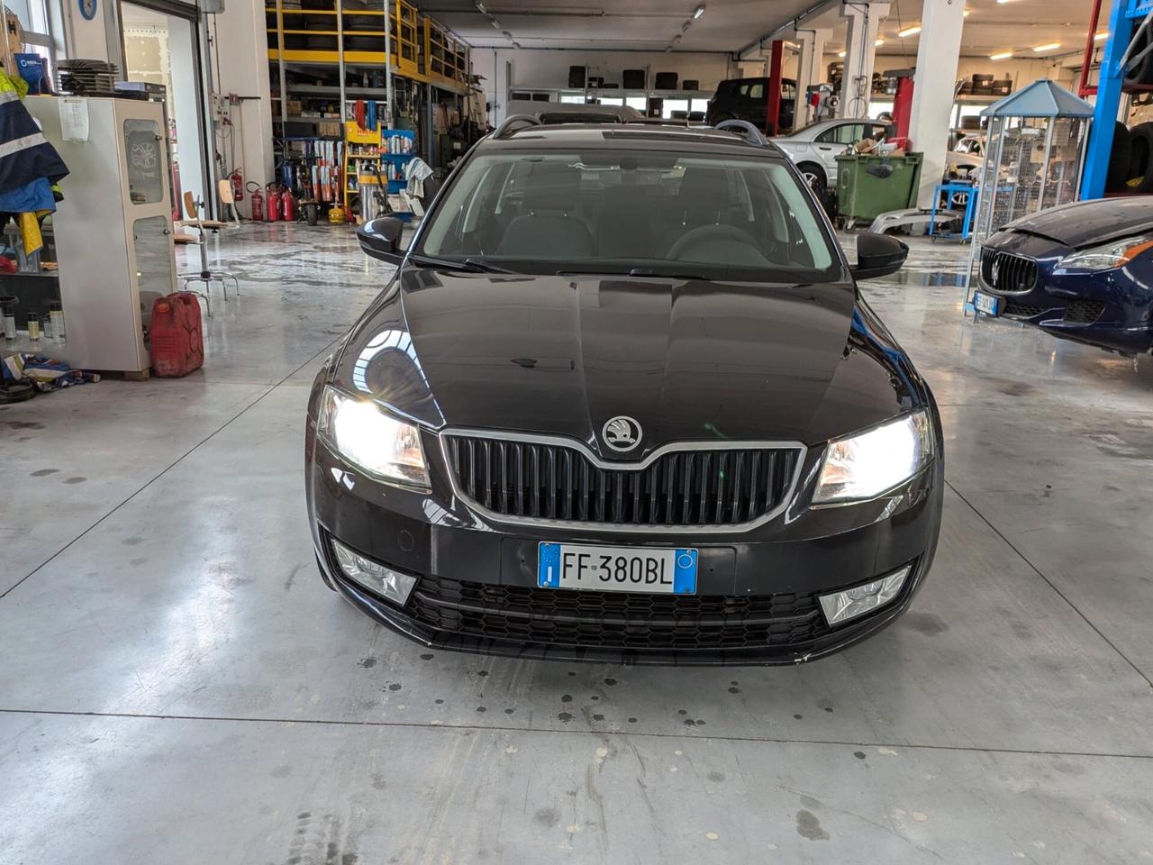 Skoda Octavia 2.0 TDI DSG Wagon RS