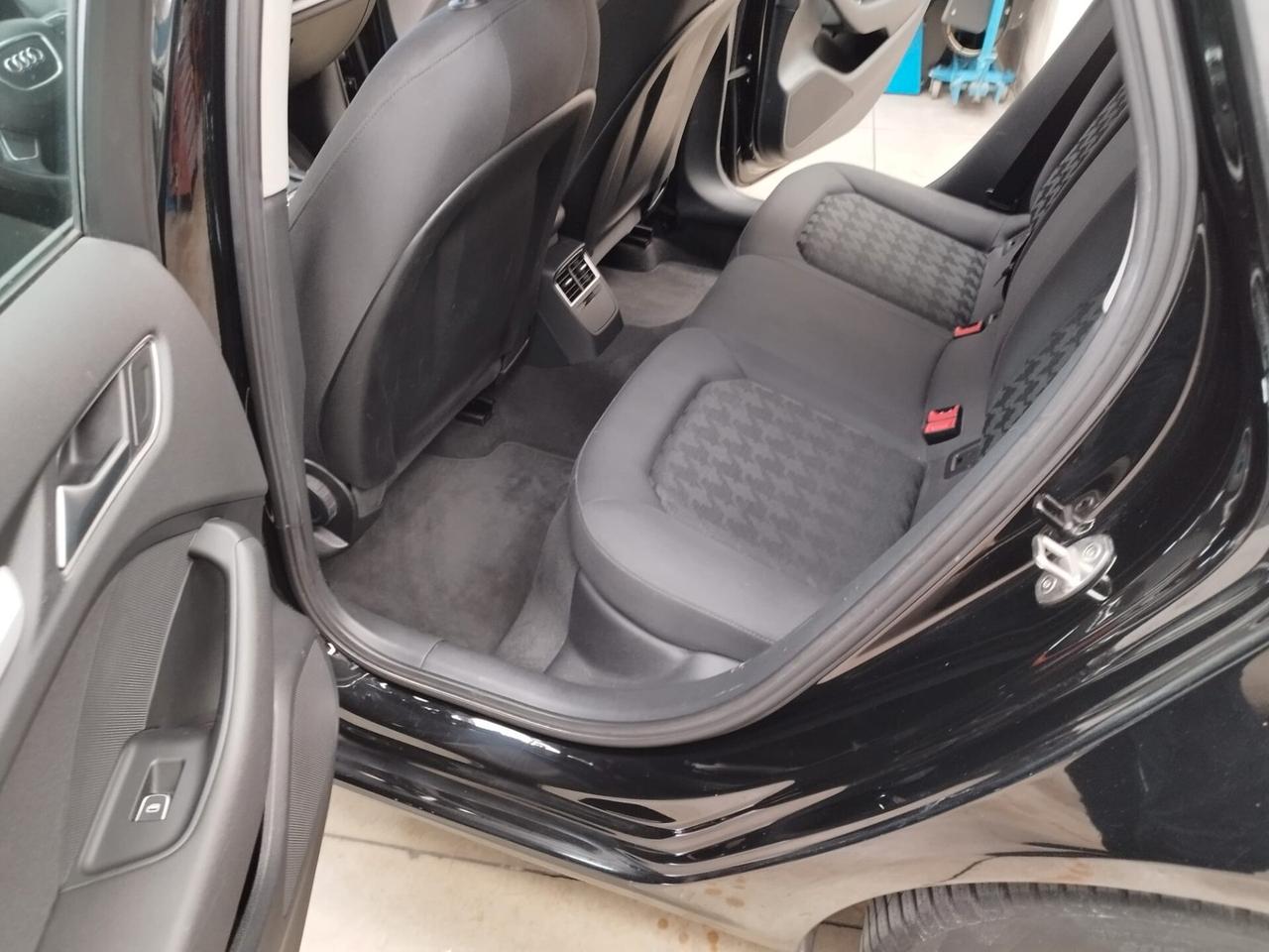 Audi A3 SPB 1.6 TDI clean diesel S tronic Ambiente